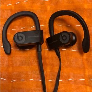 Powerbeats 3